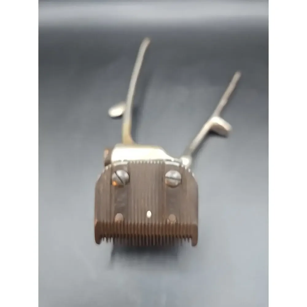 Vintage JOHN OSTER MFG. CO. RACINE WIS. Manual Handheld Hair Clipper & Box. USA.